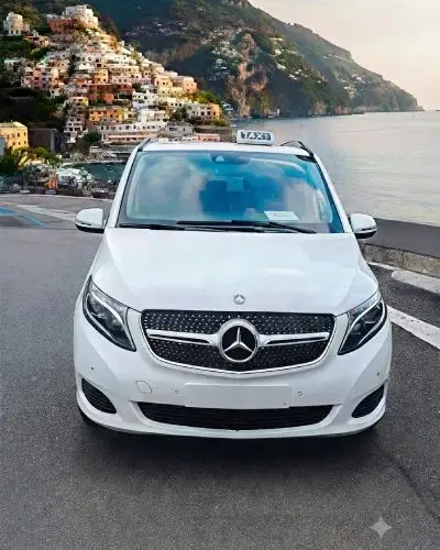 Luxury taxi from Maiori to Positano with professional private driver